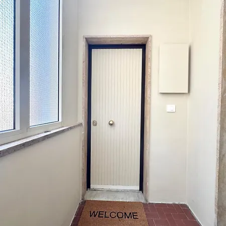 My E Moderno Апартаменты *
