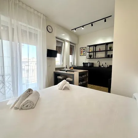 My E Moderno アパート バーリ